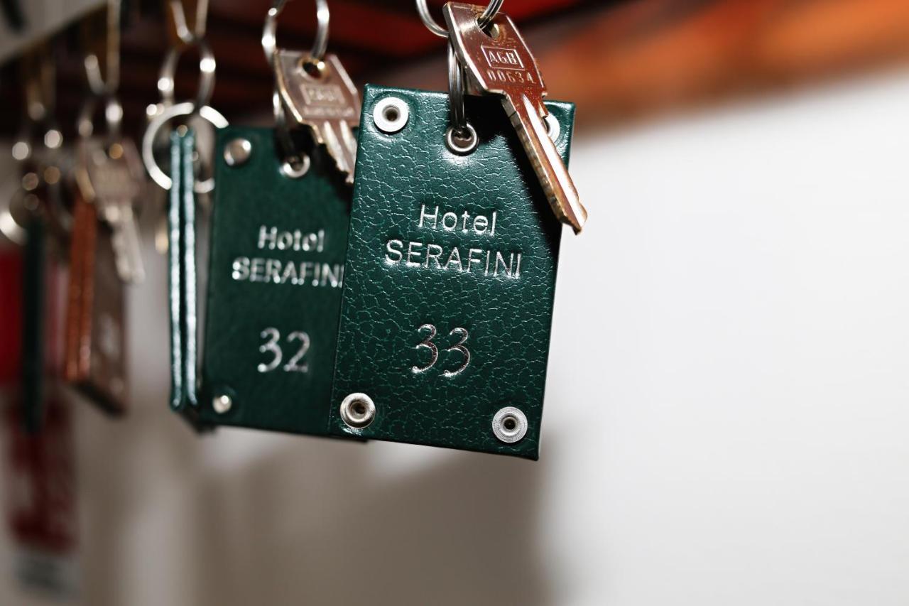 Hotel Serafini Misano Adriatico Buitenkant foto