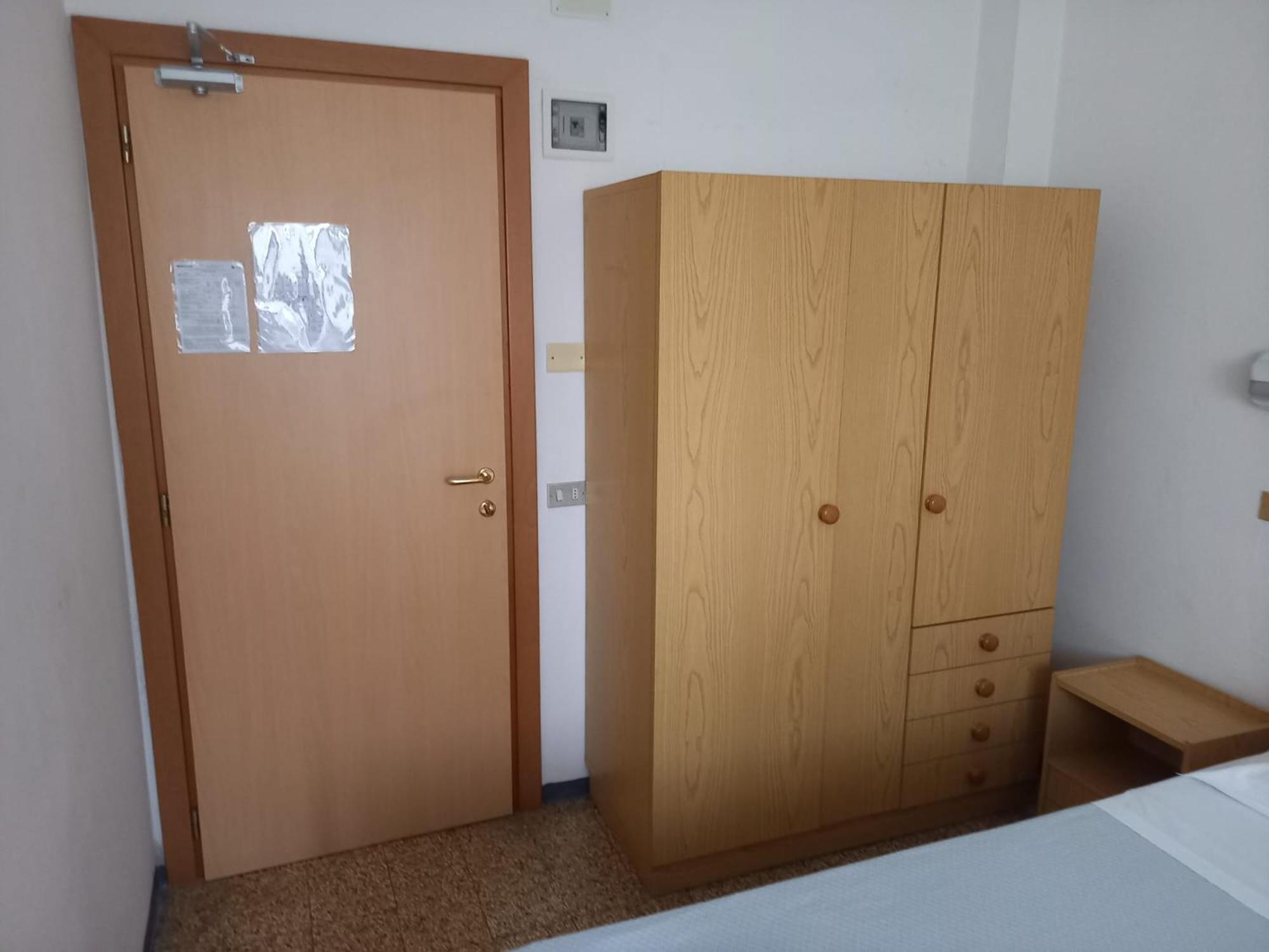 Hotel Serafini Misano Adriatico Buitenkant foto